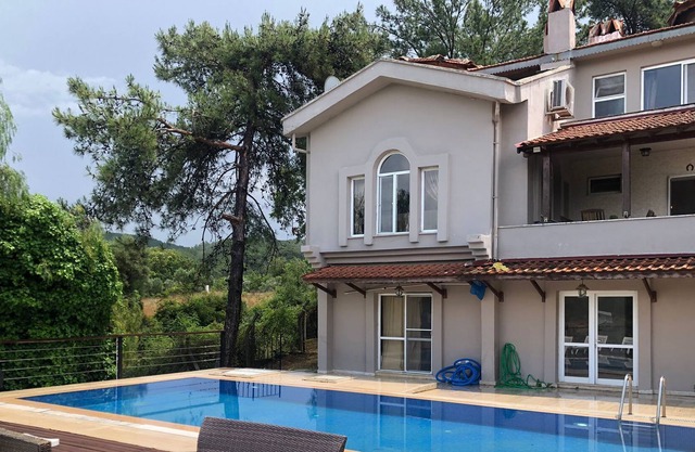 10 Minutes to Beach/ Kitebeach/ River Private Pool and Garden