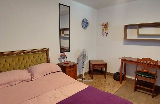 10 minutes walking from Kennedy park. Access to a kitchen and a terrace.