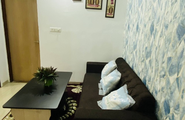 103, rental homes and apartment nearby airport Solanki residency