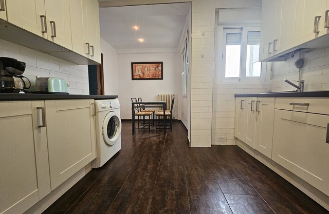 10A05 Apartamento 2 dormitorios vistas al parque