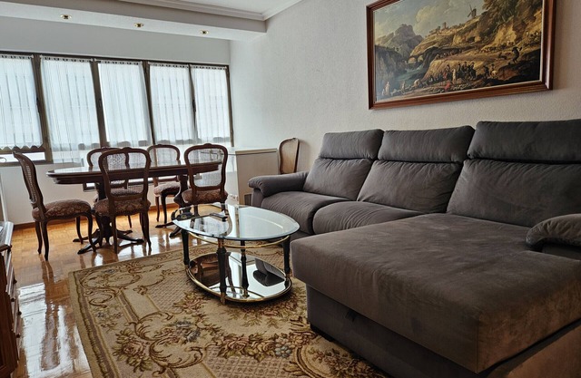 110A Amplio apartamento 3 dormitorios Gijón