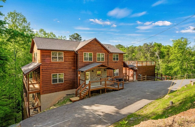 1165 Pinyon Circle, Pigeon Forge