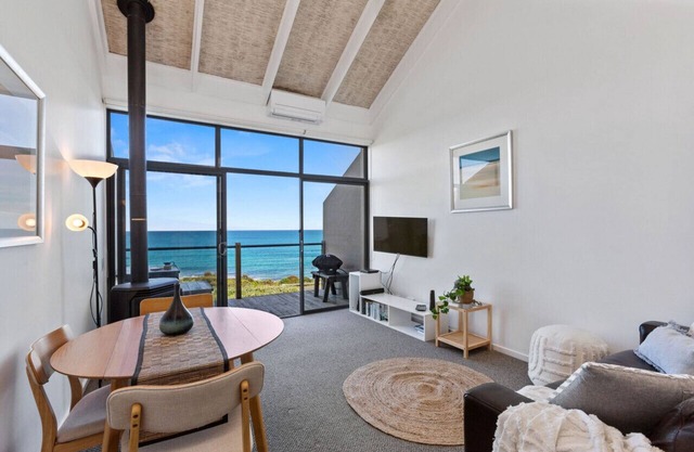 12 Whitecrest Resort - Pool & Amazing Ocean Views