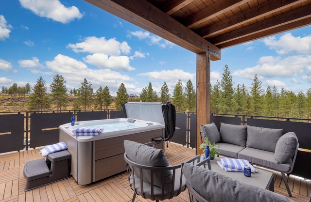 1212 Aerie #300 | Hot Tub & Mountain View | Prime Downtown Location