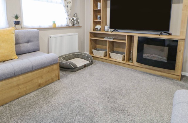 13 HORIZON PARK, pet friendly, country holiday cottage in Hartlepool