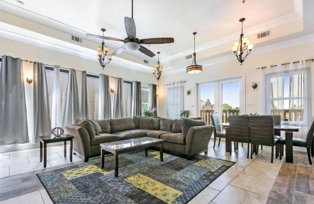 15% OFF Monthly |10% OFF Weekly-Elegant 4BR City Condos in Downtown
