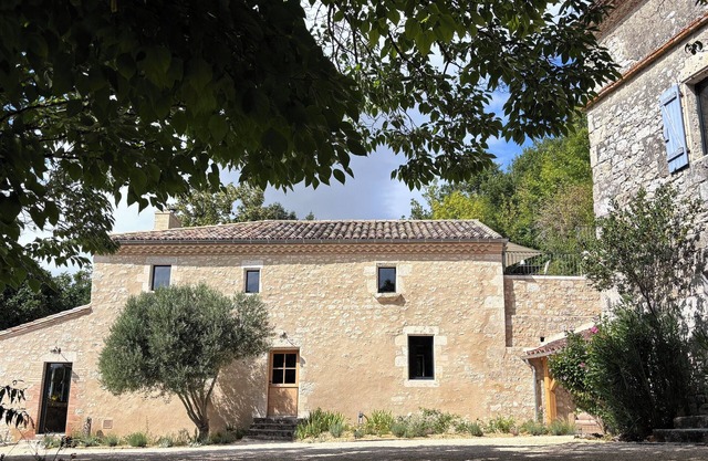 15th-Century farmhouse in the hills of Occitanie