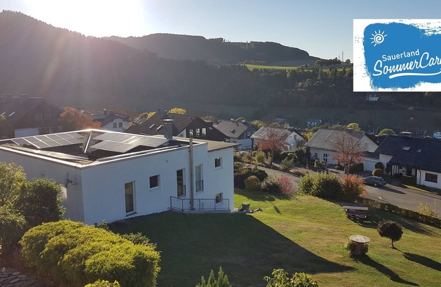 "17 AM BERG" in Winterberg, 2 bedrooms, suitable for up to 4 guests.