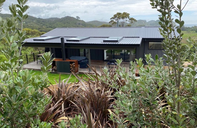 175° East - Pitokuku House