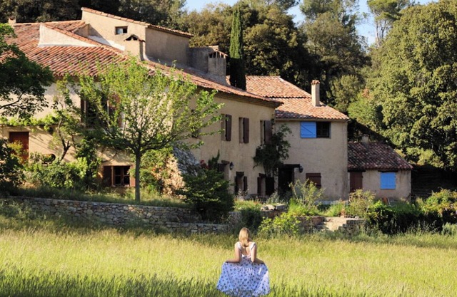 17th century estate with swimming pool and AC