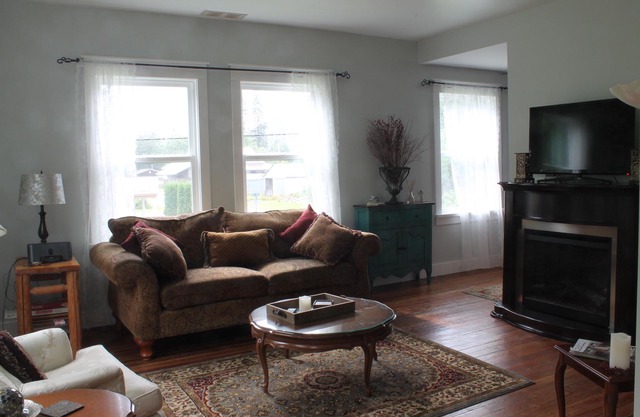 1928 Character home in heart of Stewart