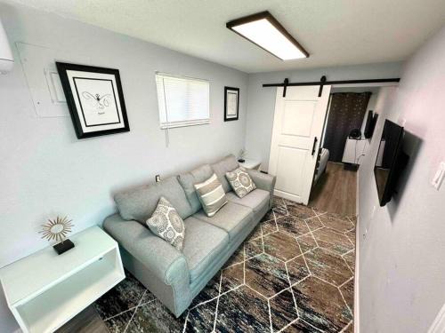 1Bed 1Bath Container Home Centrally Located