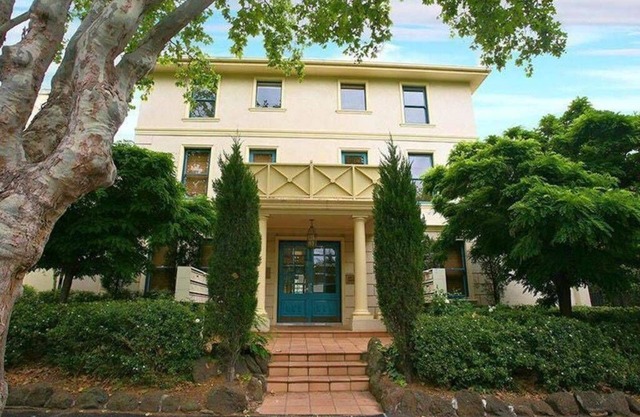 1br - 377m2 - "Beach House" - (Victoria)