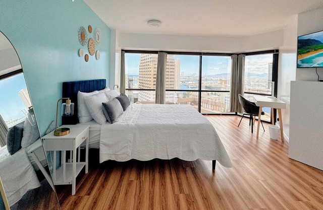 1BR Ocean/Sunset View w/Parking