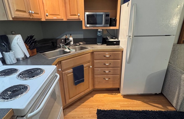 1st Street Hideout, 1st Street Hideout in Cordova