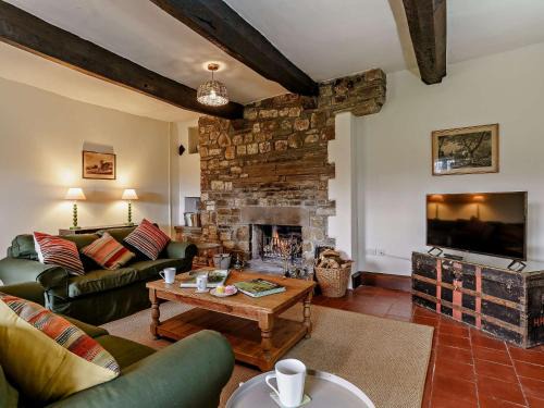 2 Bed in Llanover 91242