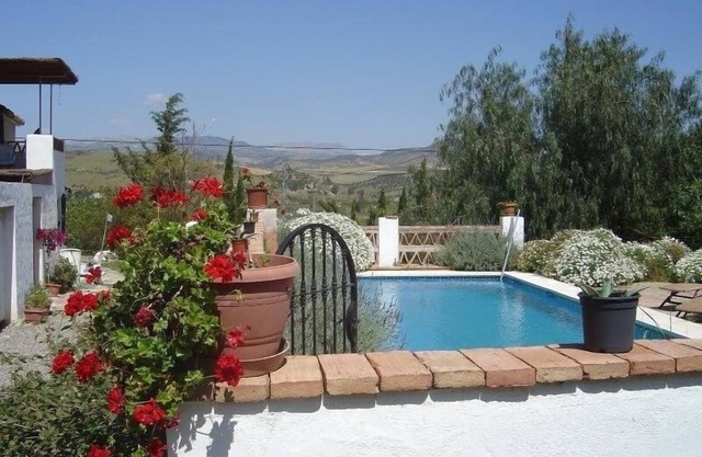 2 bed villa with pool between Alora & El Chorro in the lovely Guadalhorce Valley