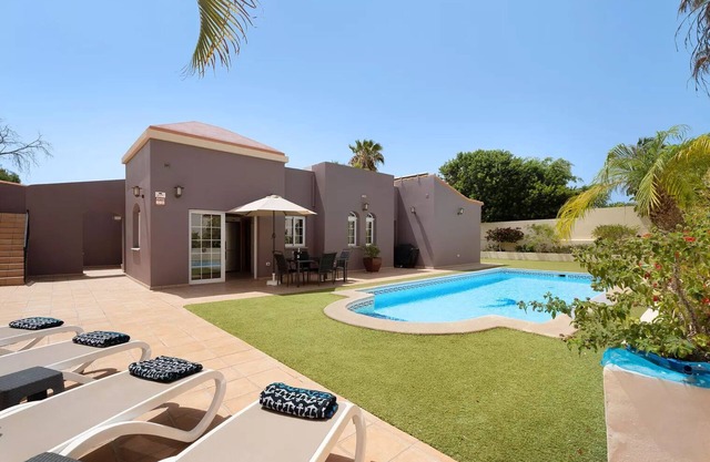 2 Bedroom 2 Bathroom Villa With Heated Pool And Uk Tv & Air Conditioning.