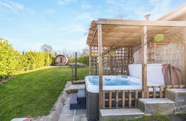 2 bedroom accommodation in Constable Burton