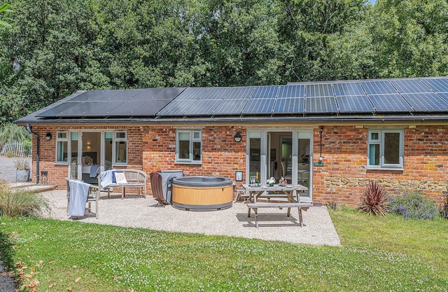 2 bedroom accommodation in Blandford Forum