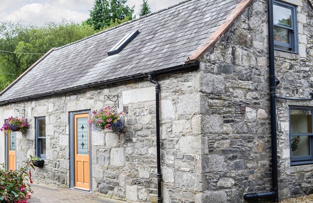 2 bedroom accommodation in Creetown, near Newton Stewart