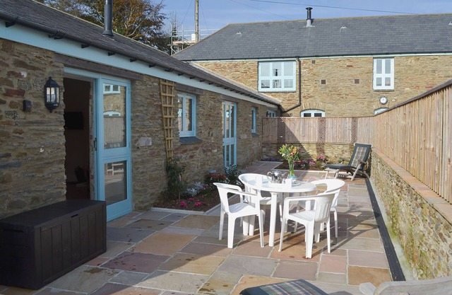 2 bedroom accommodation in East Charleton, near Kingsbridge