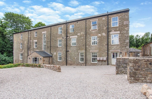 2 bedroom accommodation in Casterton, near Kirkby Lonsdale