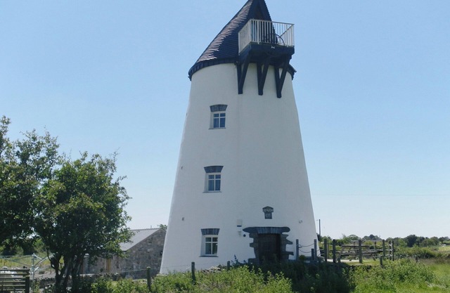 2 bedroom accommodation in Tynlon, near Rhosneigr