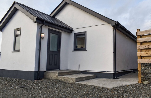 2 bedroom accommodation in Llanfachraeth, near Holyhead