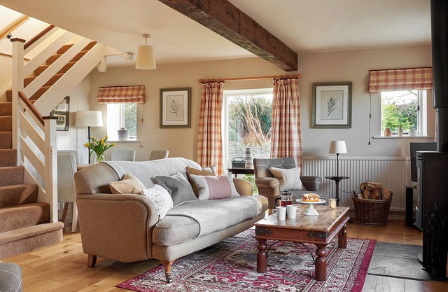 2 bedroom accommodation in Pickering