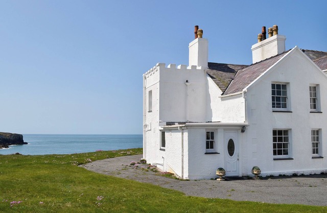 2 bedroom accommodation in Rhoscolyn, near Holyhead