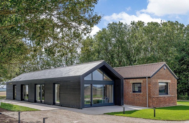 2 bedroom accommodation in East Ilsley, near Newbury