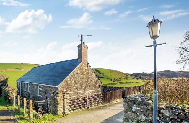 2 bedroom accommodation in Llangian, near Abersoch