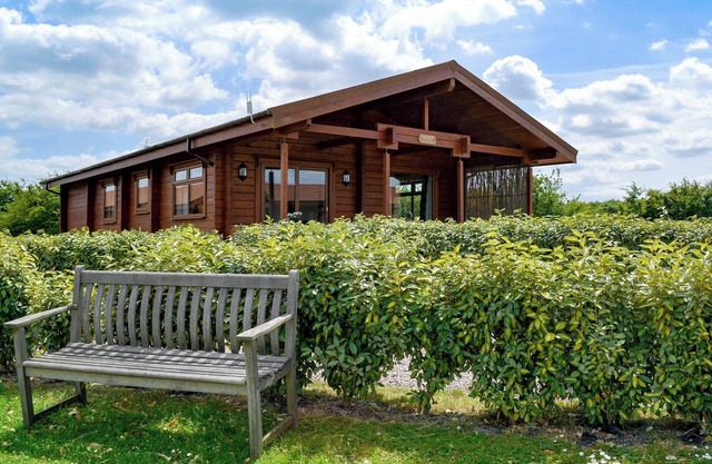 2 bedroom accommodation in Burgh le Marsh, near Skegness