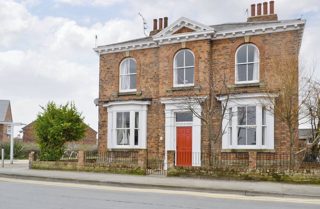 2 bedroom accommodation in Hornsea
