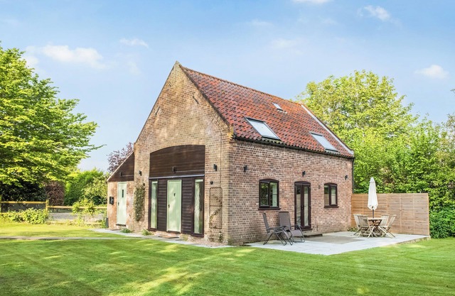 2 bedroom accommodation in Scottow, near Coltishall