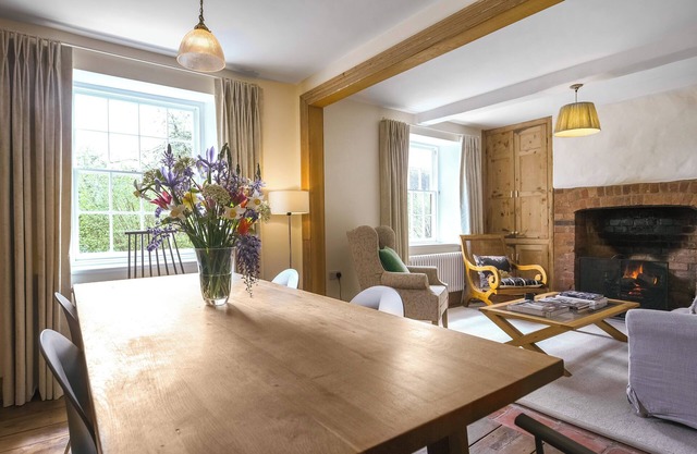 2 bedroom accommodation in Ludlow