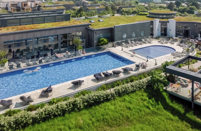 2 bedroom accommodation in Carbis Bay, near St Ives