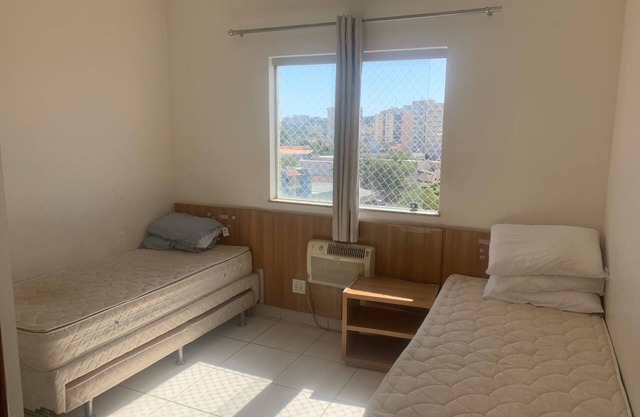 2-bedroom apartment - two blocks from the center!