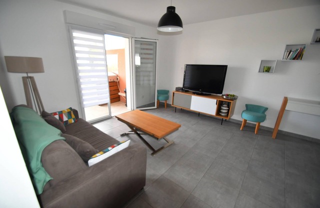 2-bedroom apartment in quiet Calvi town center
