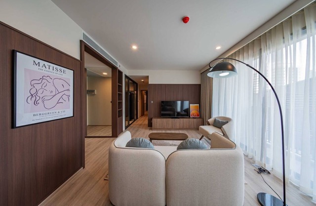 2-bedroom apartment in pleasant Bangkok with WiFi, AC, fitness room