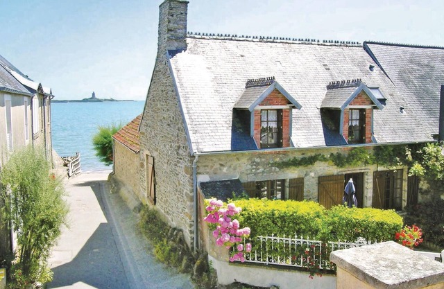 2 bedroom awesome home in Morsalines