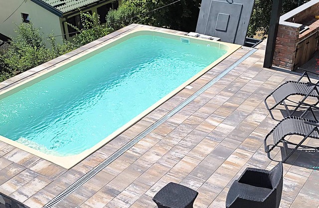 2 bedroom awesome home in Donji Zvecaj