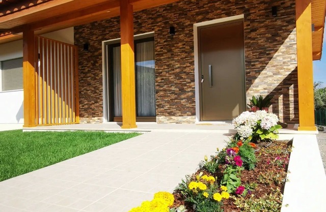 2 bedroom chalet, Central Portugal