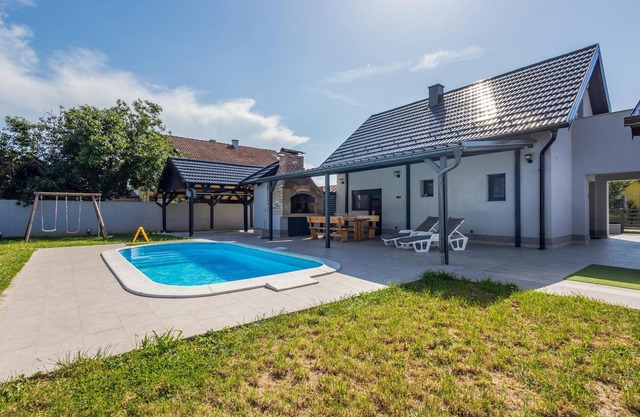 2 bedroom cozy home in Vukovar