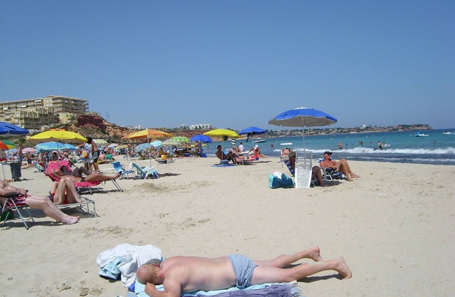 2 bedroom Ground floor apartment with large front patio area