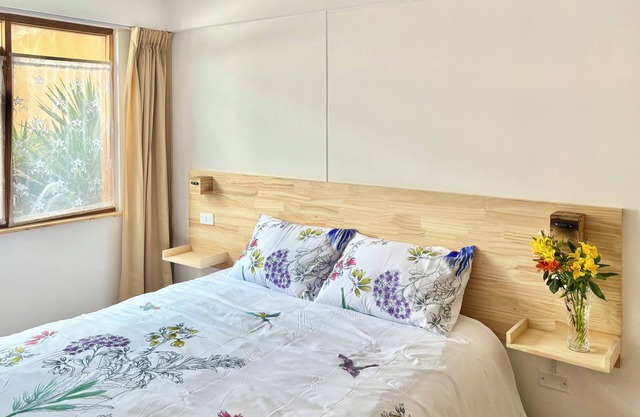 2 Bedroom Fully Furnished Apt, Walkable Andina University with WiFi, hot shower