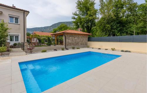 2 Bedroom Gorgeous Apartment In Tribalj