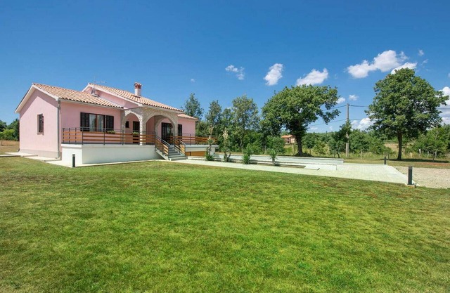 2 bedroom gorgeous home in Labin