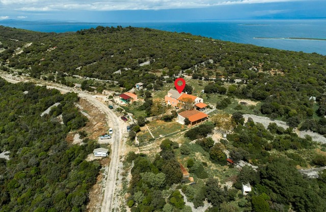 2 bedroom lovely apartment in Veli Losinj